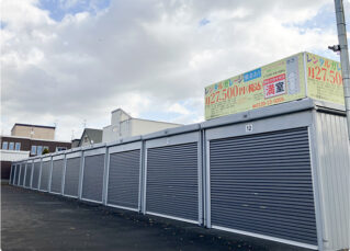 レンタルガレージ